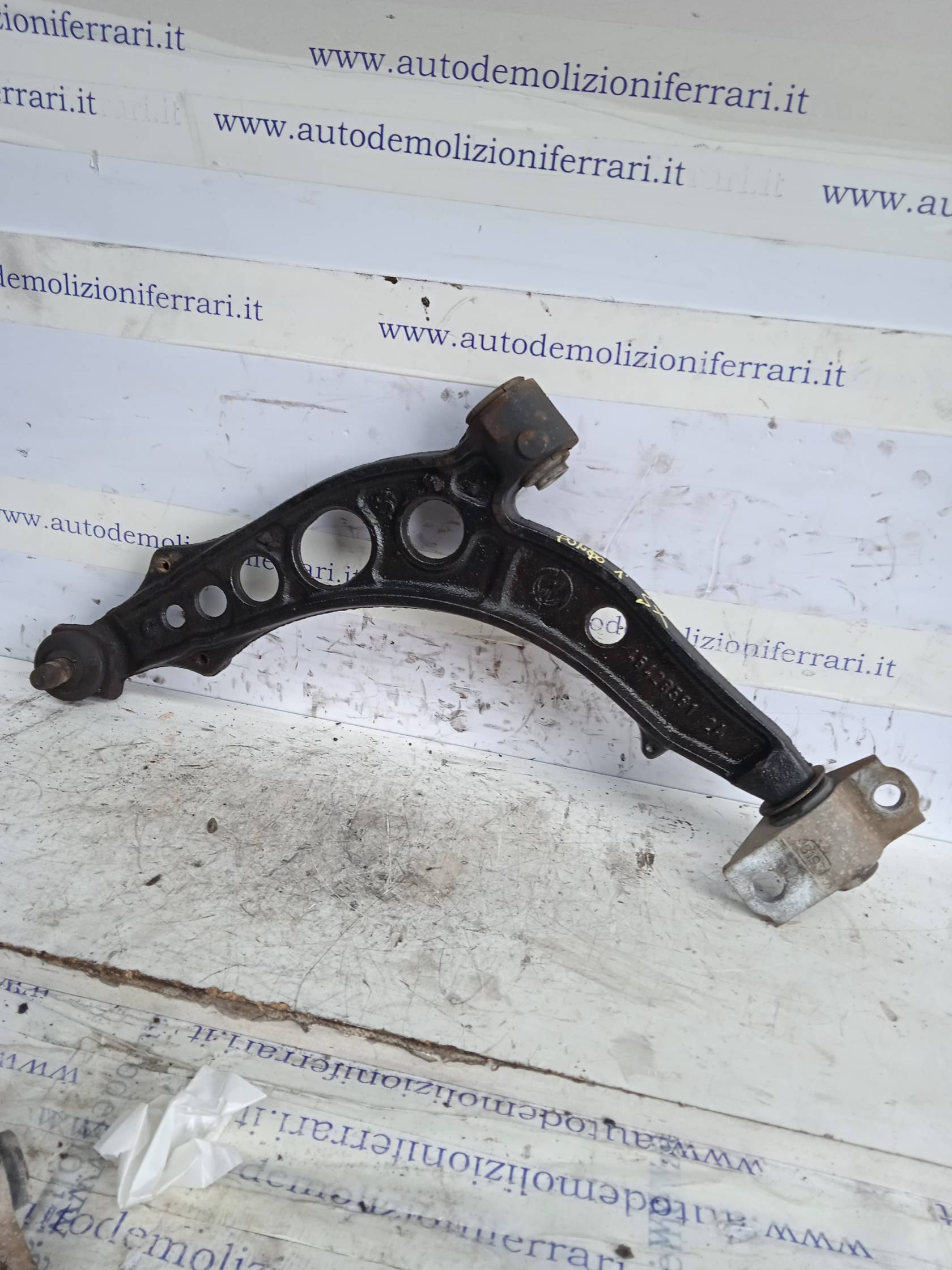 Braccio oscillante sosp. ant. sx.